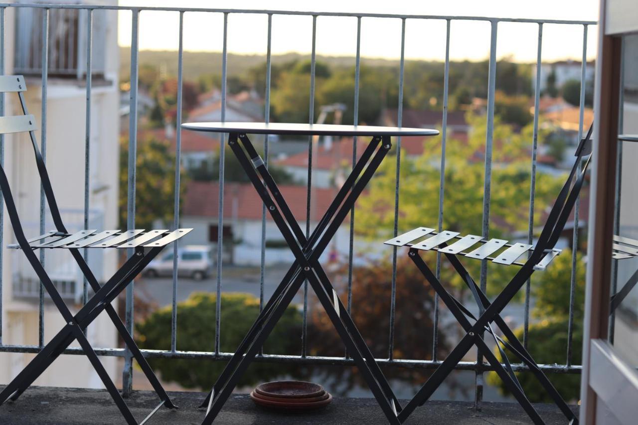 Bellejoie - Appartement T3- Poitiers Sud - Direct Futuroscope - Parking Et Wifi Gratuit מראה חיצוני תמונה